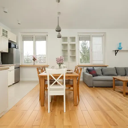 Pawlowa Stylish With Balcony & Office By Renters Breslavia